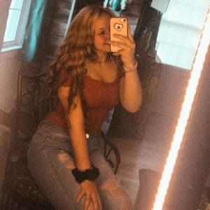 Meet your Posher, Kaylie